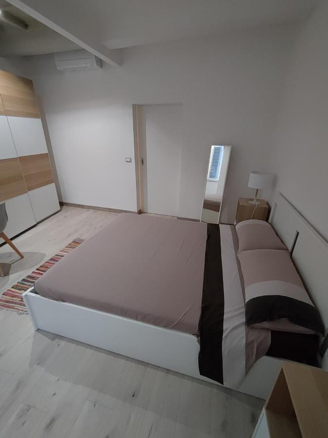 Cozy Apartment Near Ponte Vecchio Florenz Exterior foto